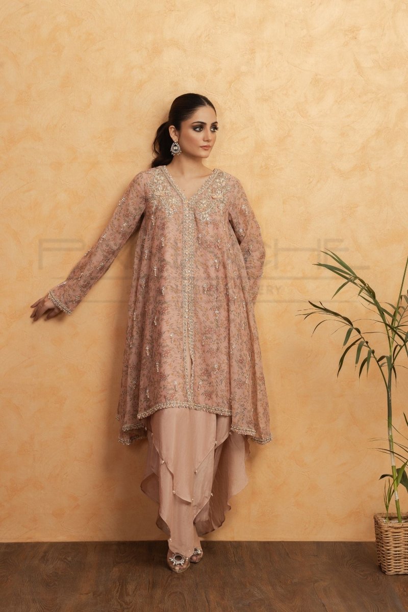 Panache | Pret | Pink Chai