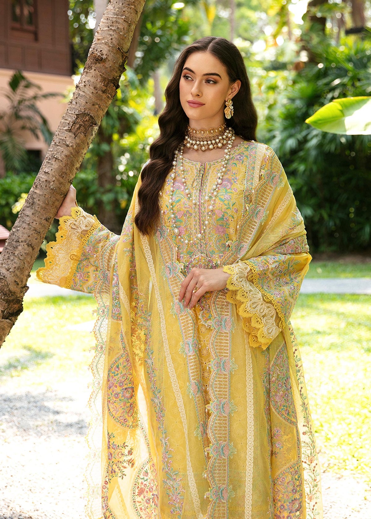 Kanwal Malik | Sareen Luxury Lawn 24 | Vanessa - House Of Anaya