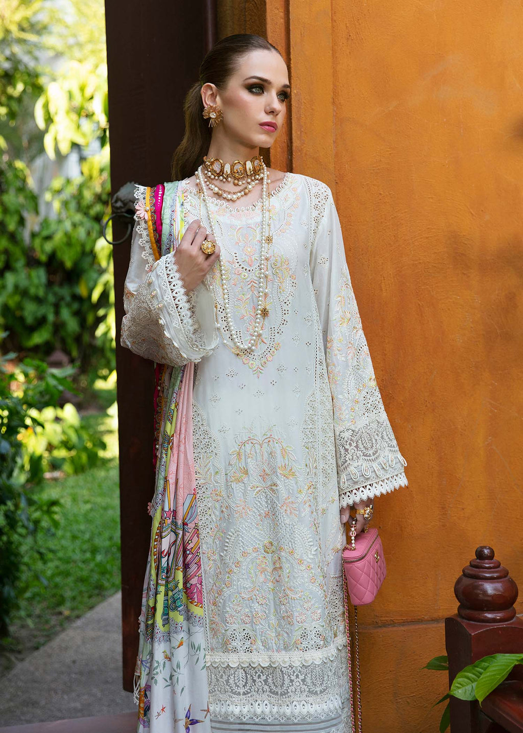 Kanwal Malik | Sareen Luxury Lawn 24 | Daisy - House Of Anaya