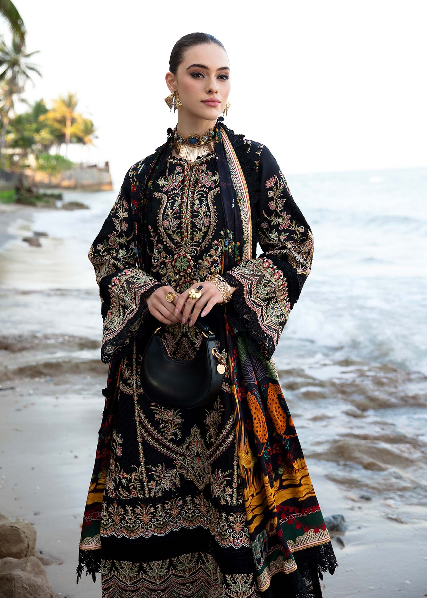 Kanwal Malik | Sareen Luxury Lawn 24 | Gloria - House Of Anaya