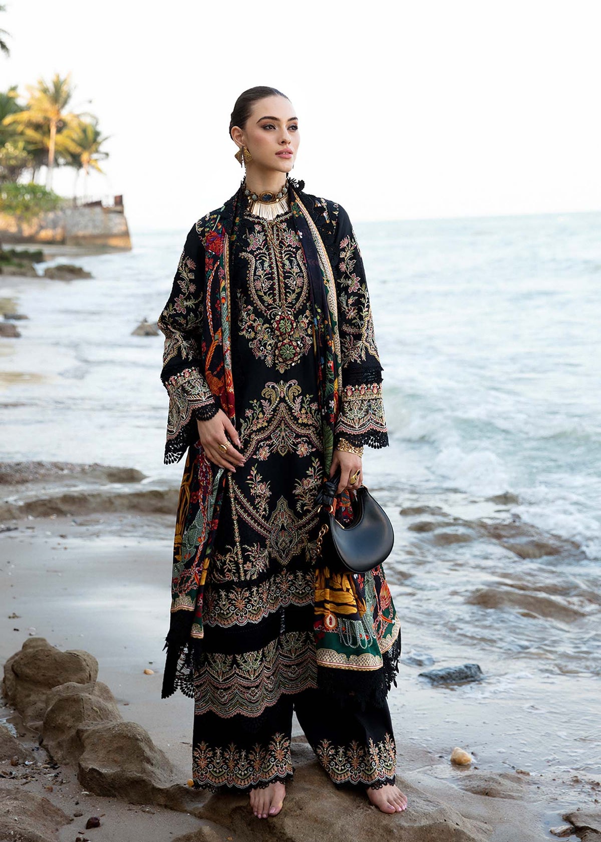 Kanwal Malik | Sareen Luxury Lawn 24 | Gloria - House Of Anaya