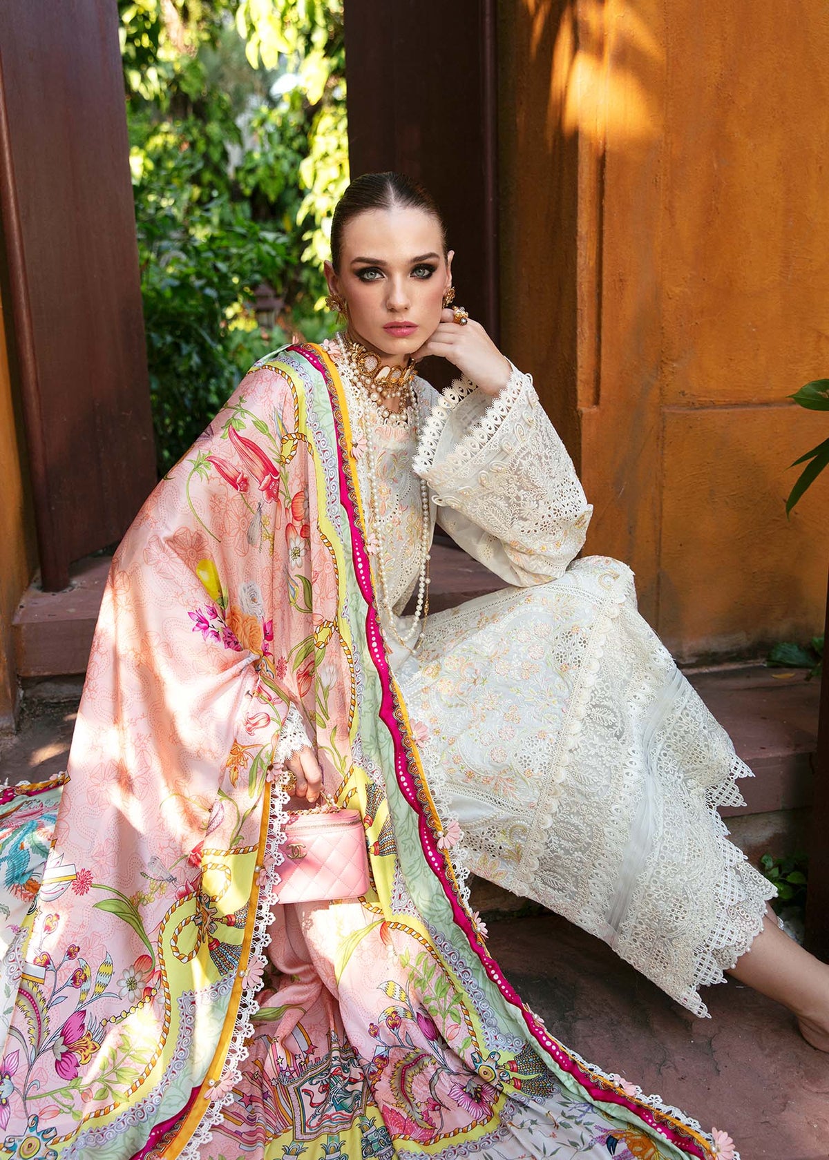 Kanwal Malik | Sareen Luxury Lawn 24 | Daisy - House Of Anaya