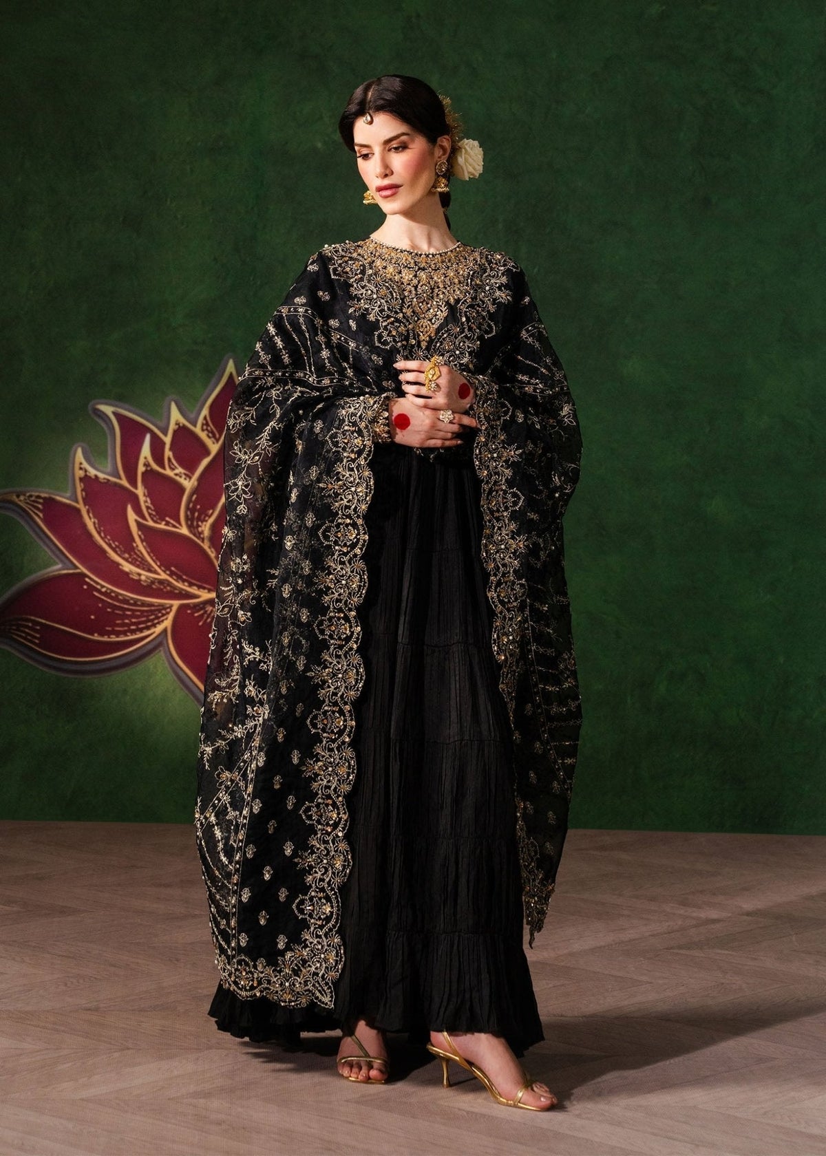 Kanwal Malik | Shehnai luxury Pret-26 | Layla