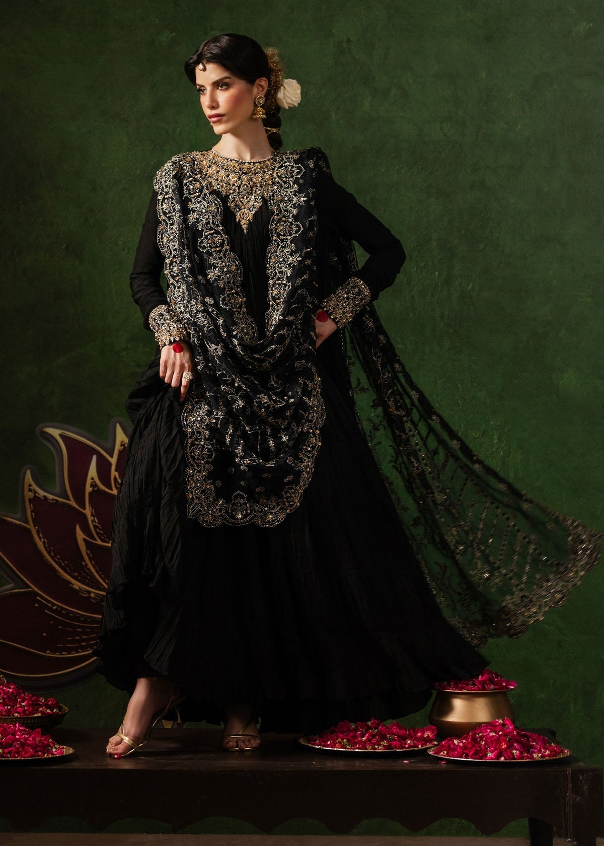 Kanwal Malik | Shehnai luxury Pret-26 | Layla