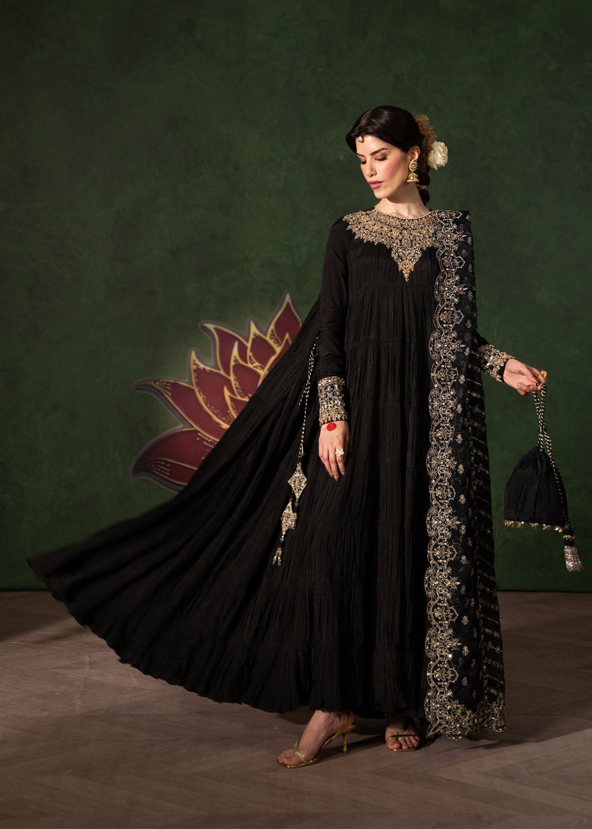Kanwal Malik | Shehnai luxury Pret-26 | Layla