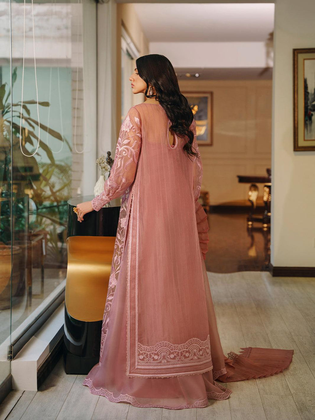 Amroz Atelier | Reveur Formals | Le Ros????Ÿ???? - Riwayat-e-Khas