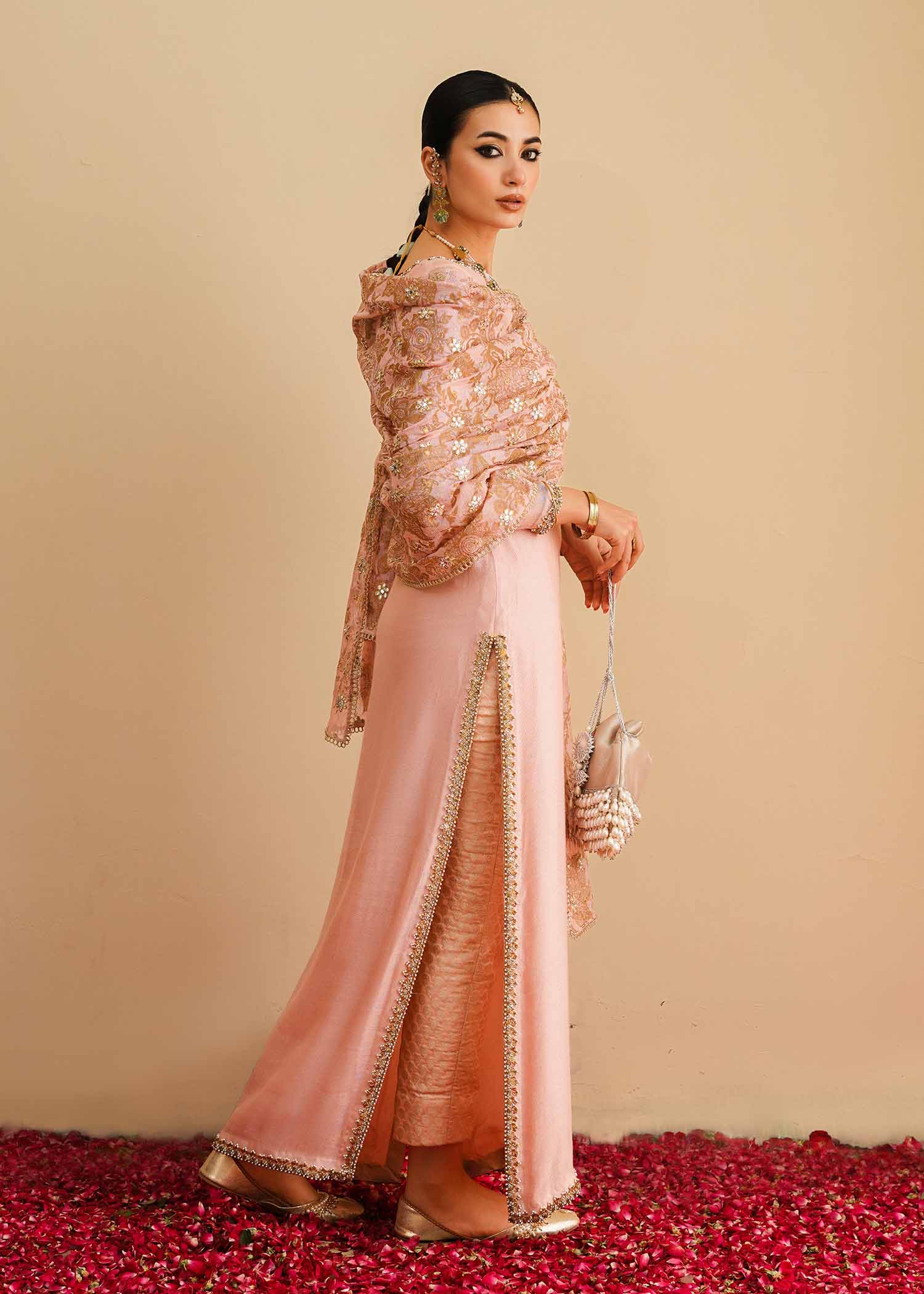 Mahgul | Eid Edit 2024 | Pink Elegance - Riwayat-e-Khas