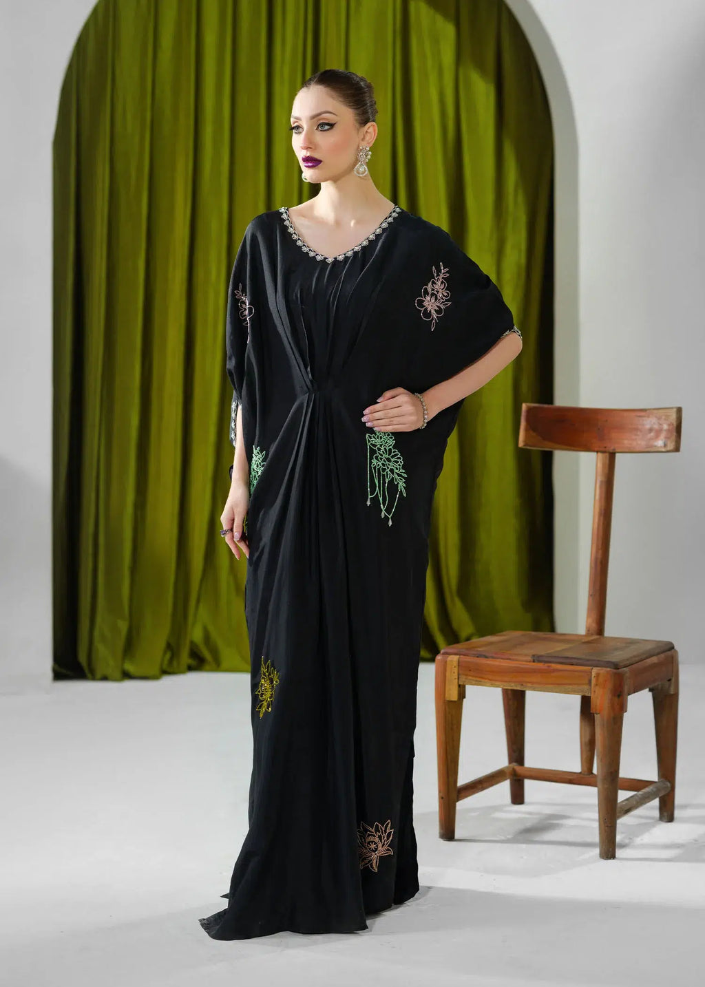 Mahum Asad | Forever and Ever Formals | Midnight - House Of Anaya