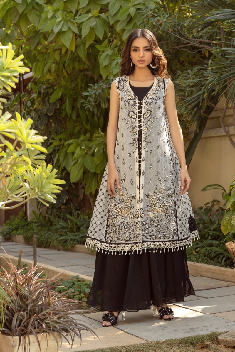 Panache | Pret | Majestic Monotony
