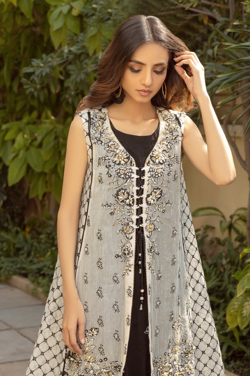 Panache | Pret | Majestic Monotony
