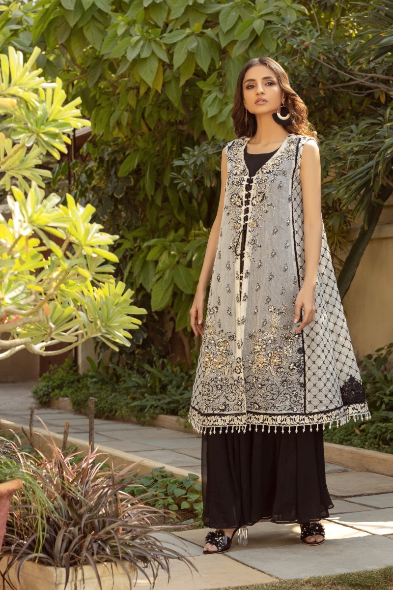 Panache | Pret | Majestic Monotony