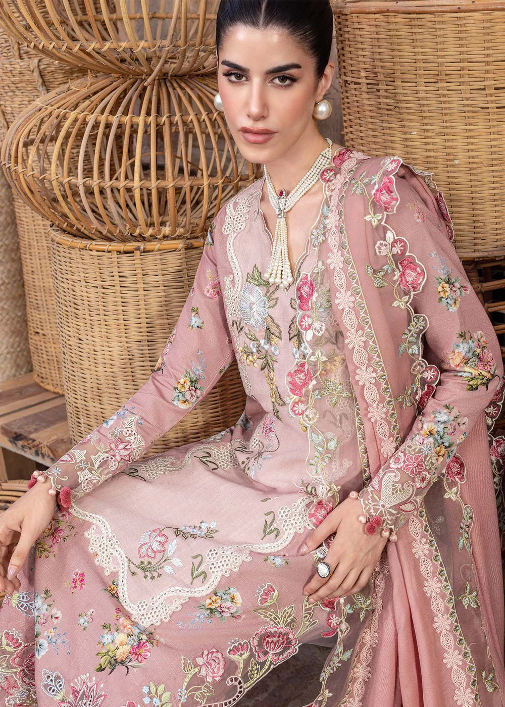 Saira Shakira | Winter 25 | ESMAE 3-A