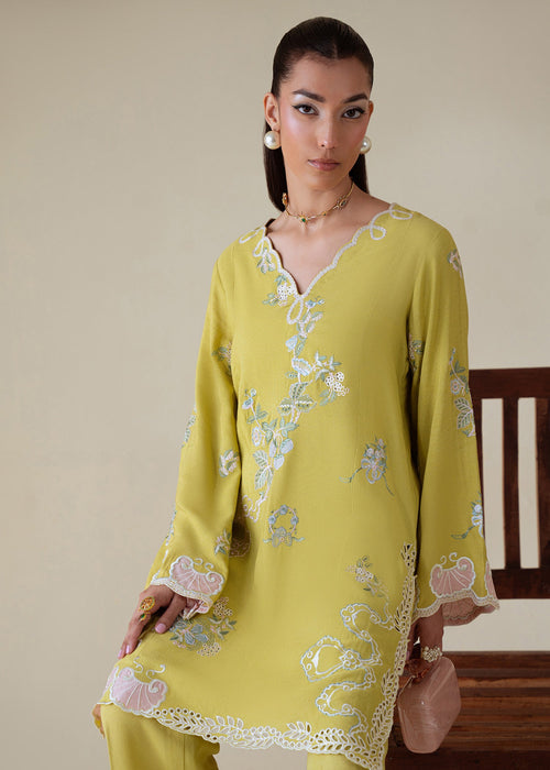 Saira Shakira | Basic Pret 25 | Spring Bloom