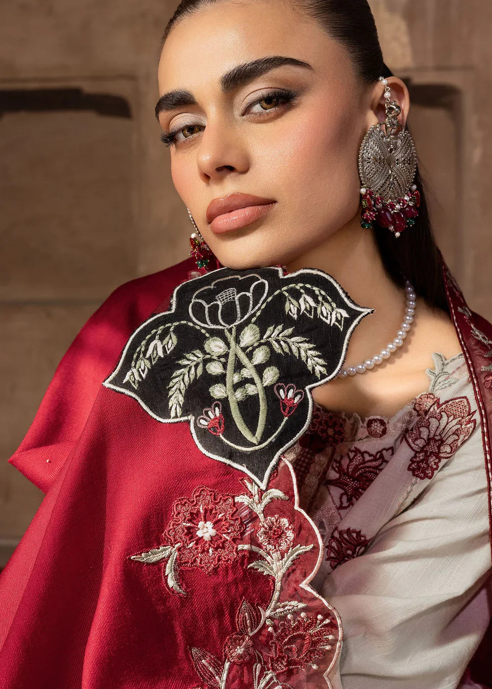 Saira Shakira | Winter 25 | CYRA 6-B