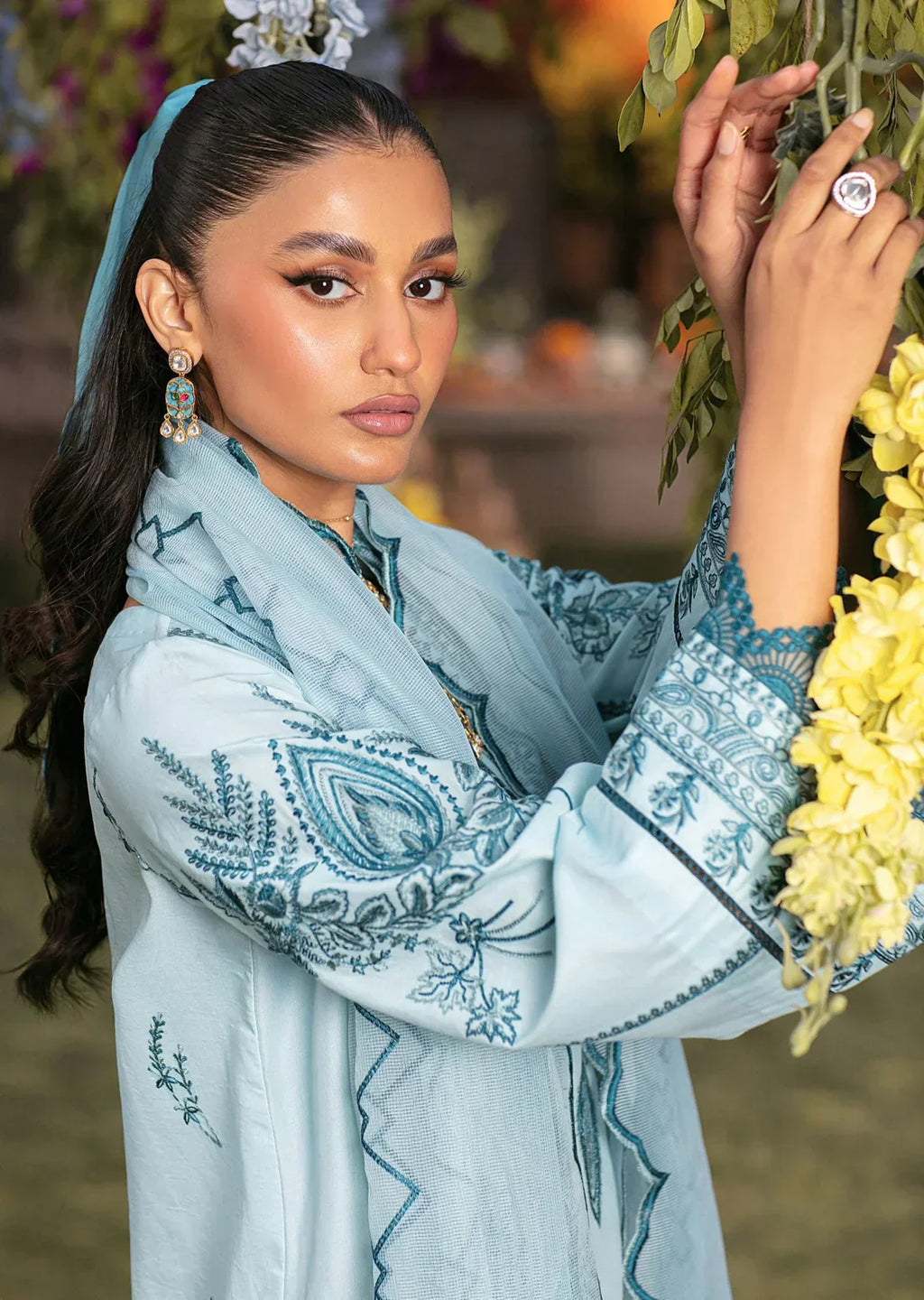 Mohagni | Muntazir Luxury Lawn 24 | CM-10 - Riwayat-e-Khas