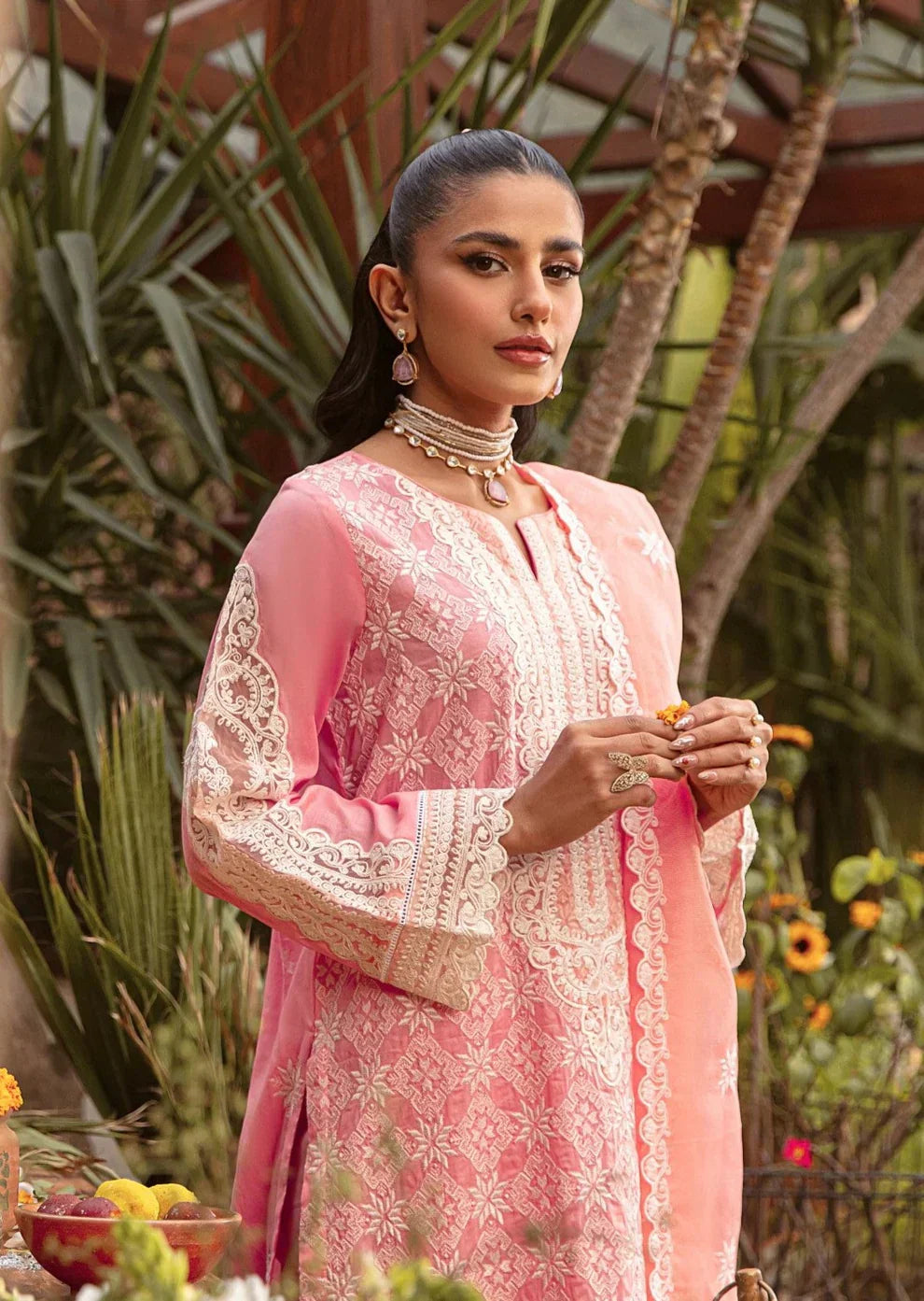 Mohagni | Muntazir Luxury Lawn 24 | MGZ-12 - Riwayat-e-Khas