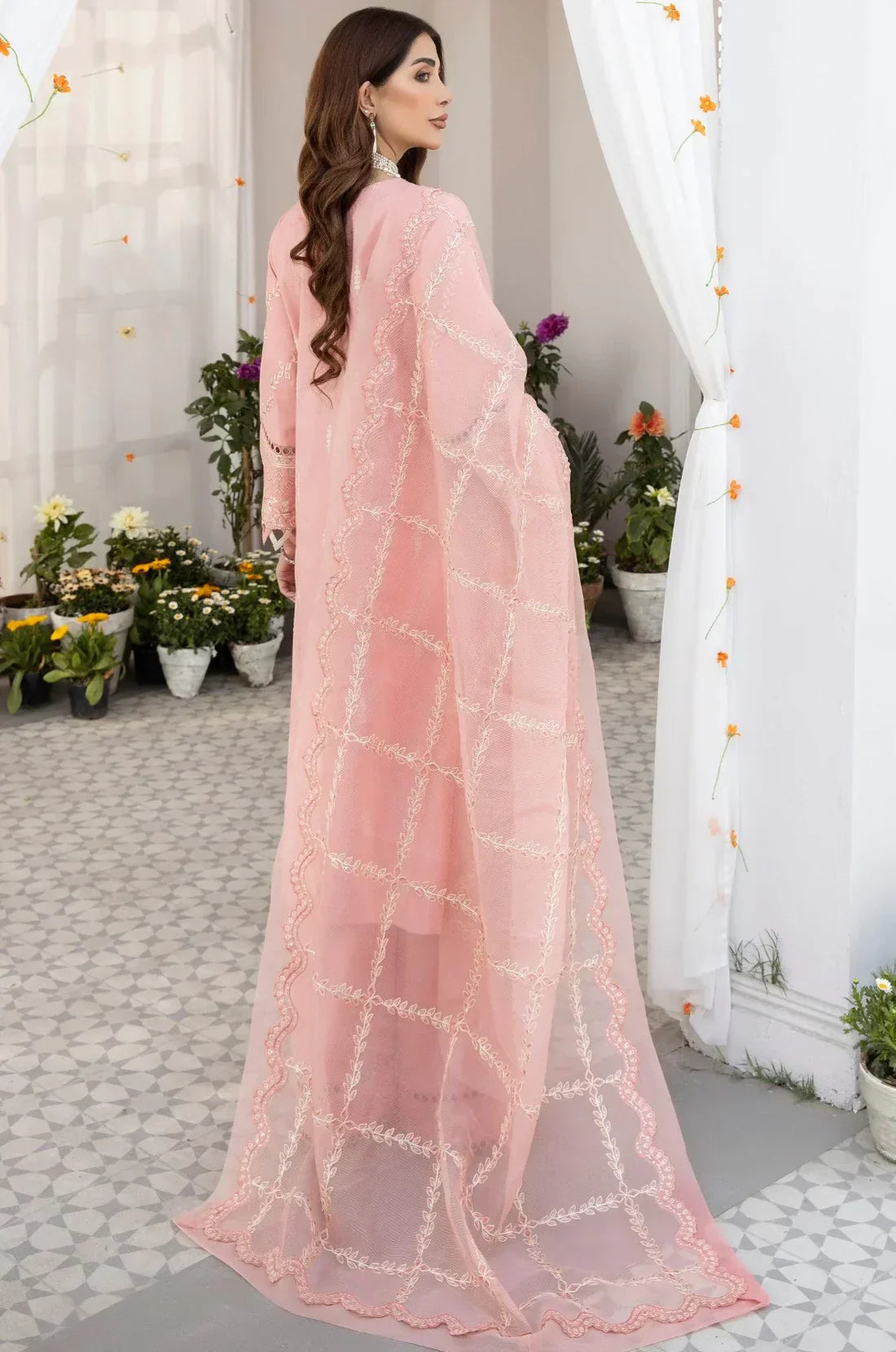Mohagni | Muntazir Luxury Lawn 24 | AM-07 - Riwayat-e-Khas