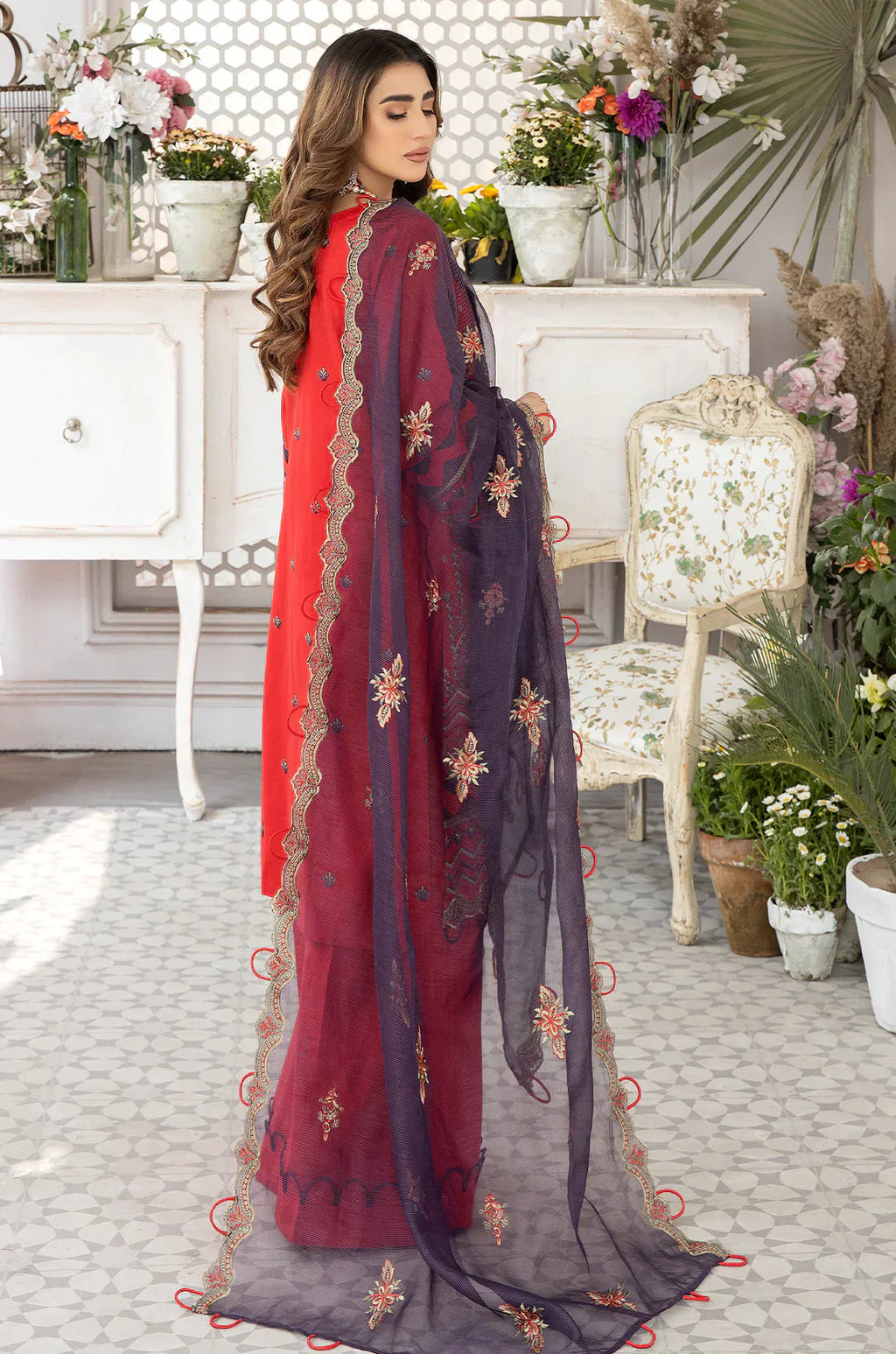 Mohagni | Muntazir Luxury Lawn 24 | AM-10 - Riwayat-e-Khas