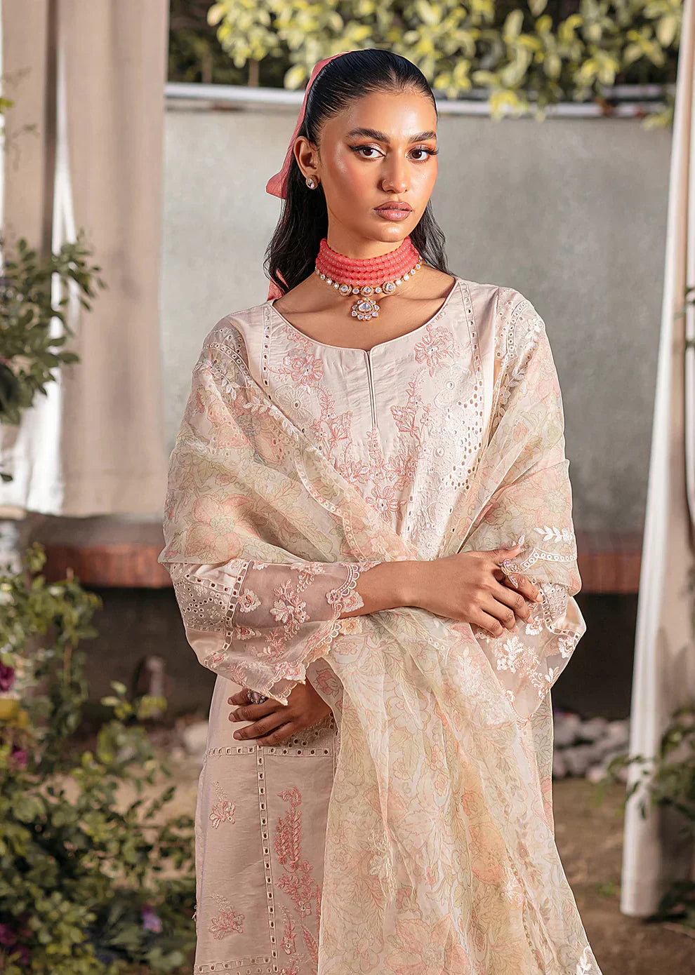 Mohagni | Muntazir Luxury Lawn 24 | CM-04 - Riwayat-e-Khas