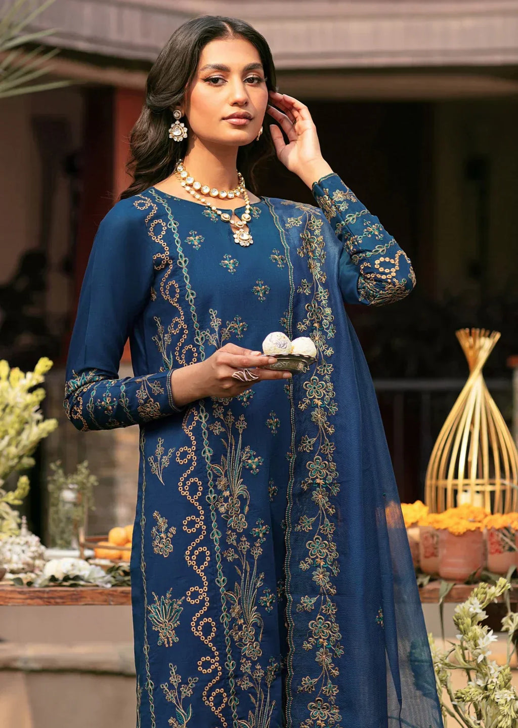 Mohagni | Muntazir Luxury Lawn 24 | CM-06 - Riwayat-e-Khas