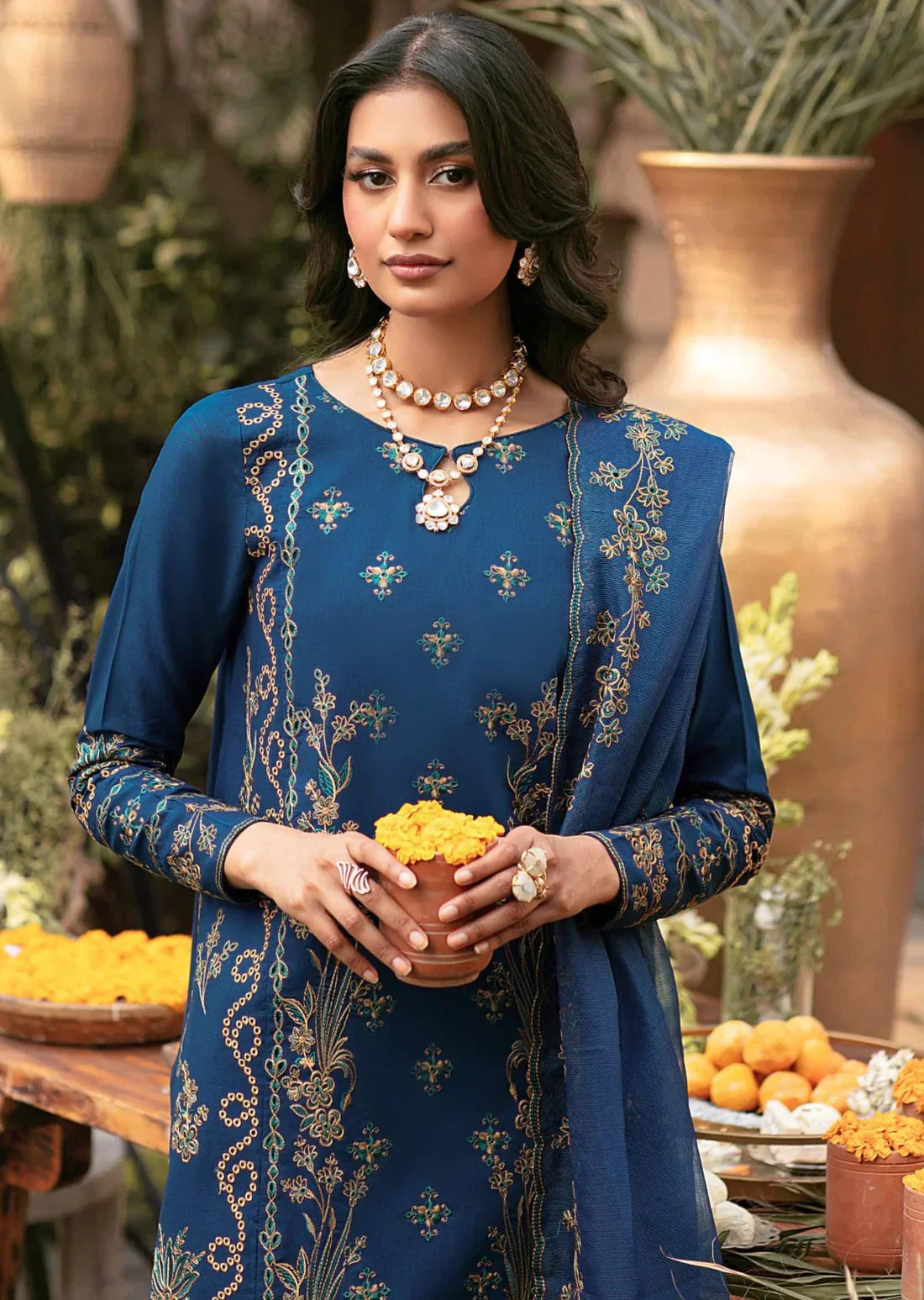 Mohagni | Muntazir Luxury Lawn 24 | CM-06 - Riwayat-e-Khas