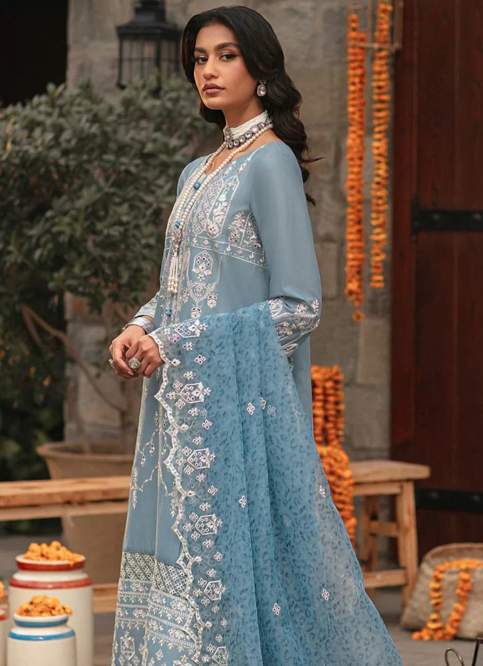 Mohagni | Muntazir Luxury Lawn 24 | CM-07 - Riwayat-e-Khas