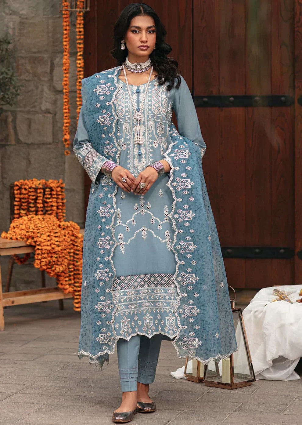Mohagni | Muntazir Luxury Lawn 24 | CM-07 - Riwayat-e-Khas