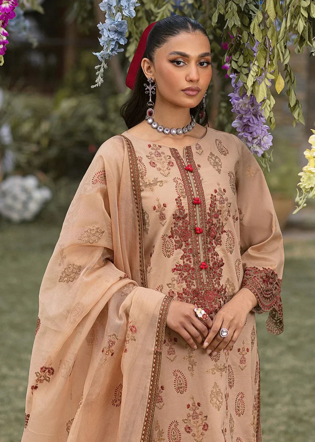 Mohagni | Muntazir Luxury Lawn 24 | CM-11 - Riwayat-e-Khas