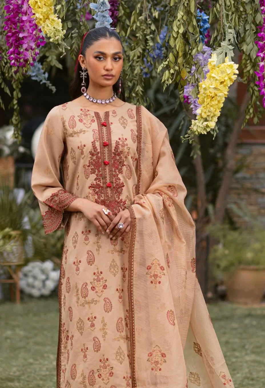 Mohagni | Muntazir Luxury Lawn 24 | CM-11 - Riwayat-e-Khas
