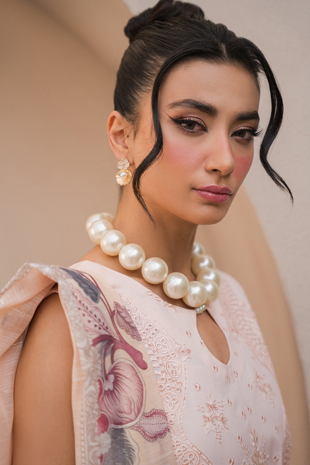 Neeshay | Symphony Luxury Lawn 24 | Whispers - House Of Anaya