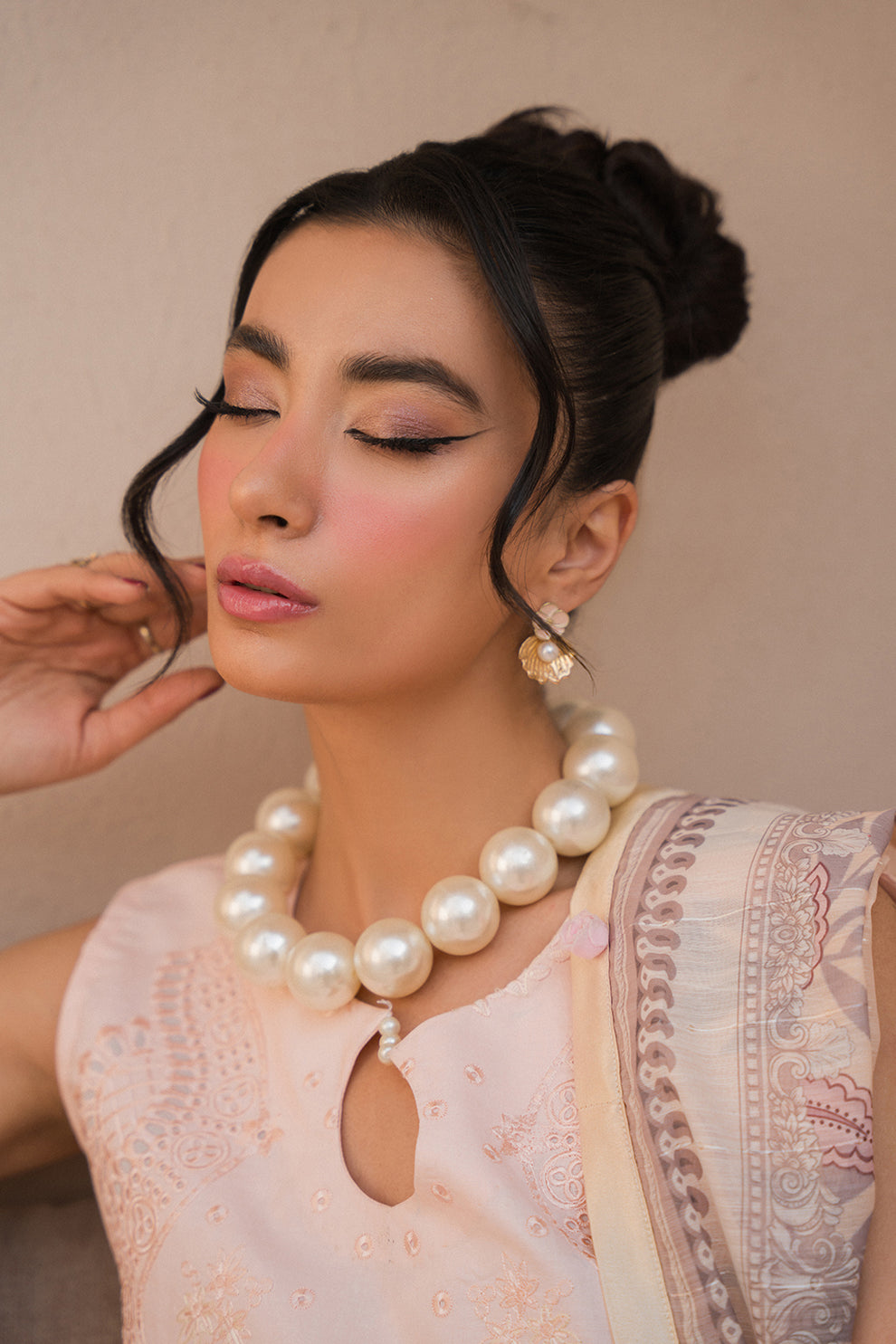 Neeshay | Symphony Luxury Lawn 24 | Whispers - House Of Anaya