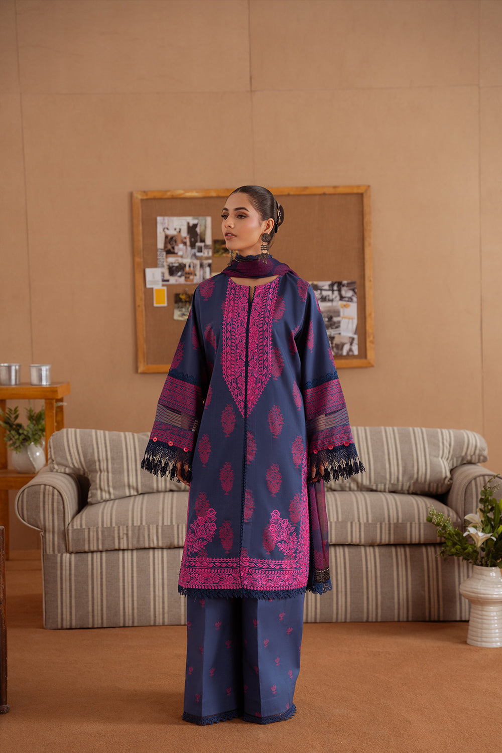 Saira Rizwan | Laanem Summer Lawn 25 | ELARA-B-SRL25-01