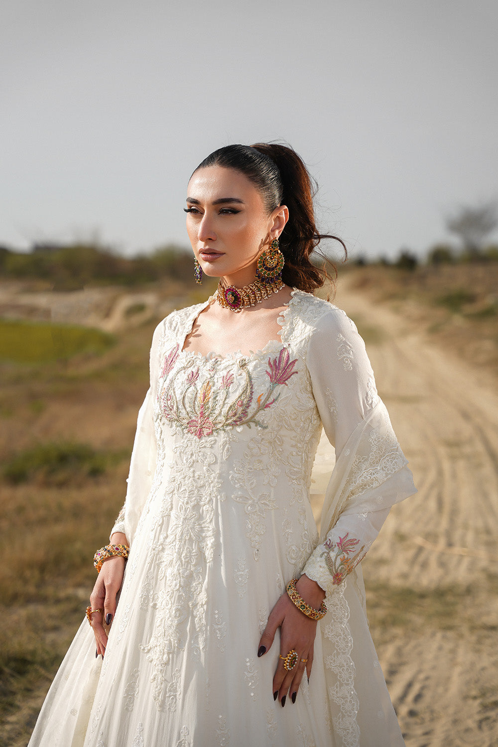 Nilofer Shahid | Verve Summer 24 | Kaira  Verve SS 24 - Riwayat-e-Khas