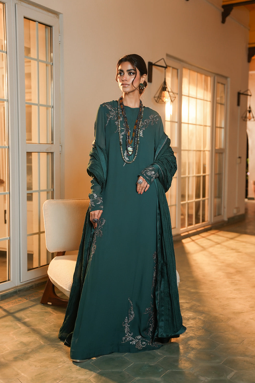 Nilofer Shahid | Verve Summer 24 | Sassy Spirit (3pc)  Verve SS 24 - Riwayat-e-Khas