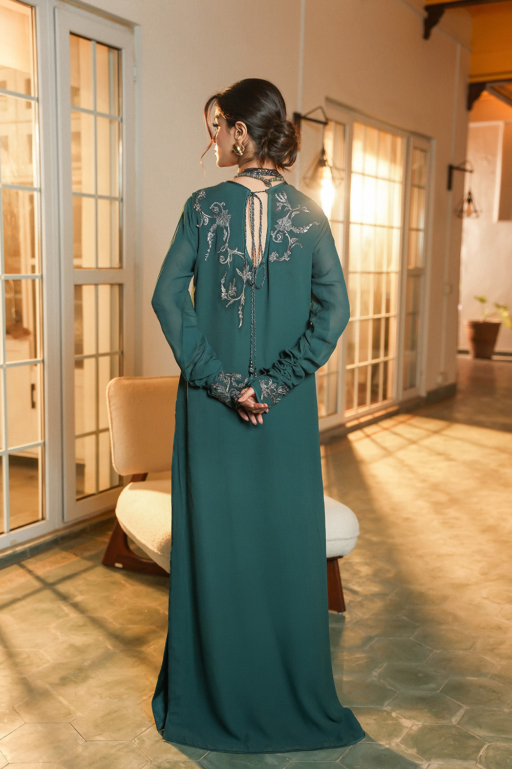 Nilofer Shahid | Verve Summer 24 | Sassy Spirit (3pc)  Verve SS 24 - Riwayat-e-Khas