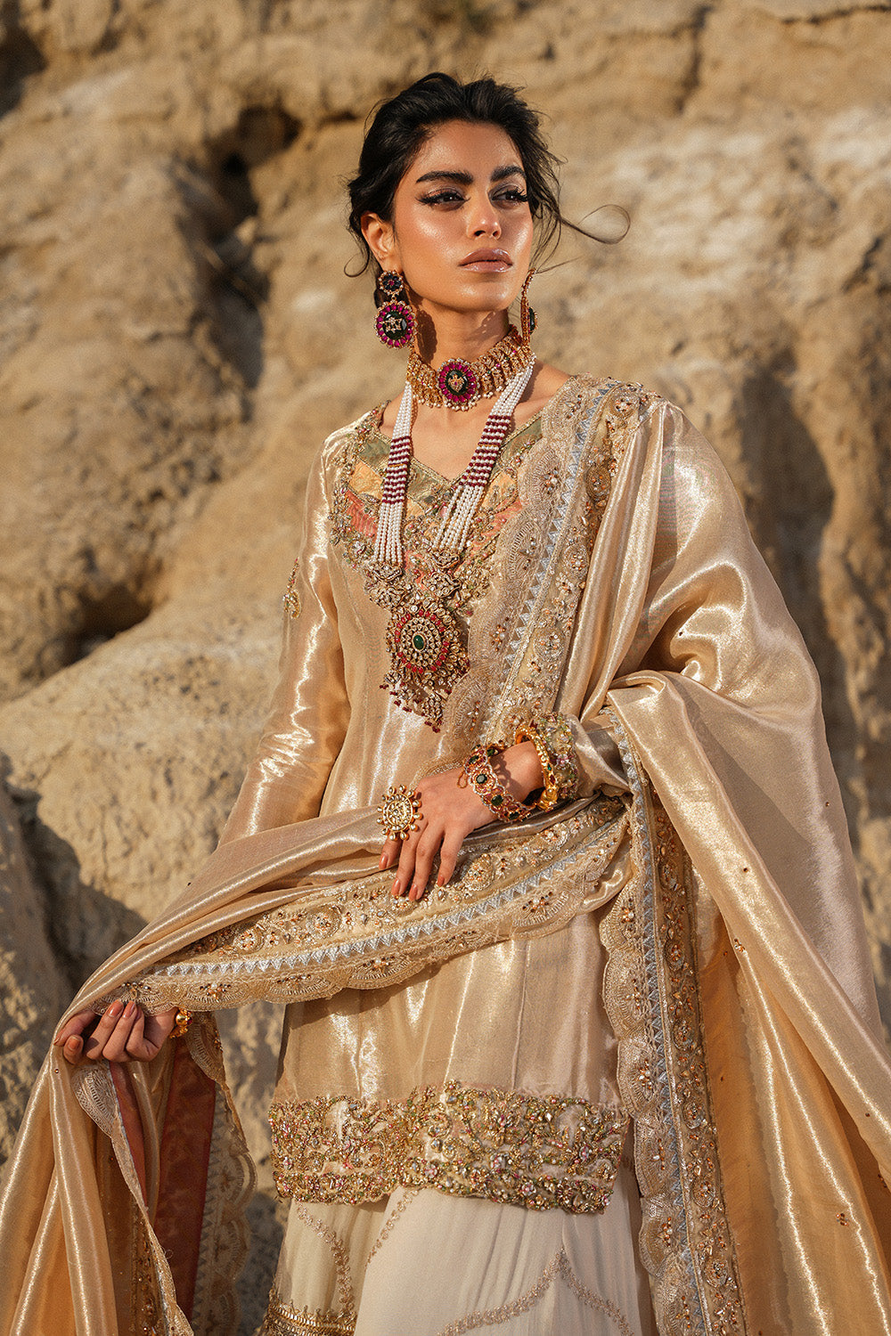 Nilofer Shahid | Verve Summer 24 | Zahria  Verve SS 24 - Riwayat-e-Khas