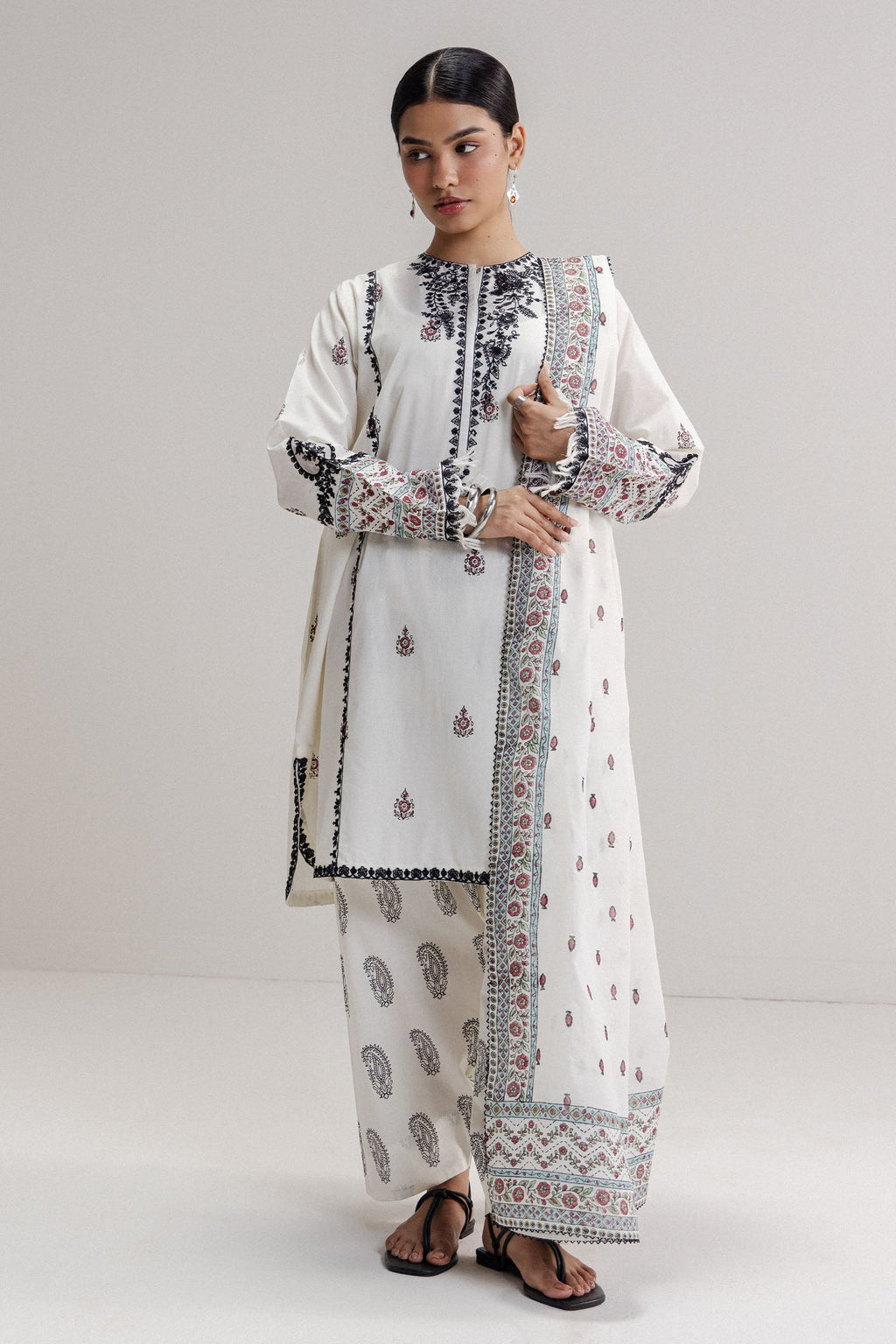 Zara Shahjahan | PRET EID II 2026 | SAFIRA