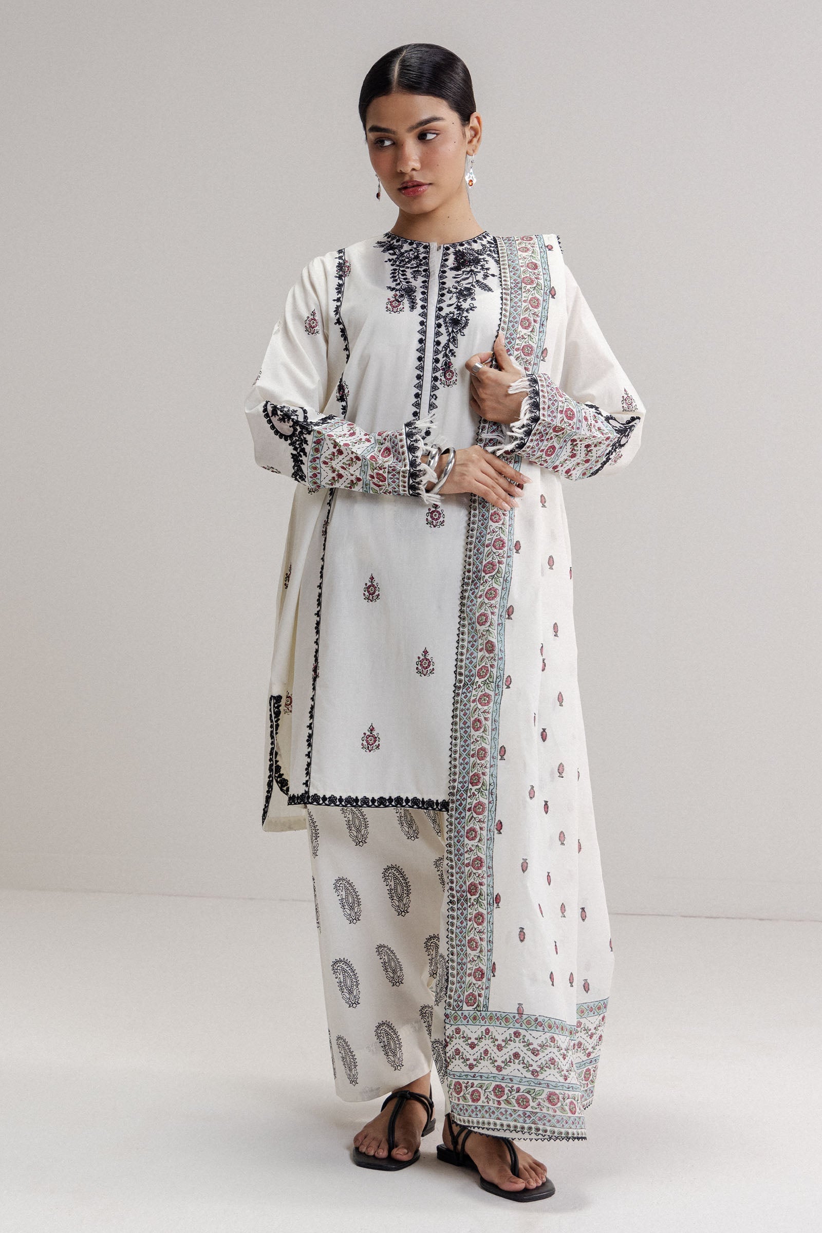 Zara Shahjahan | PRET EID II 2026 | SAFIRA