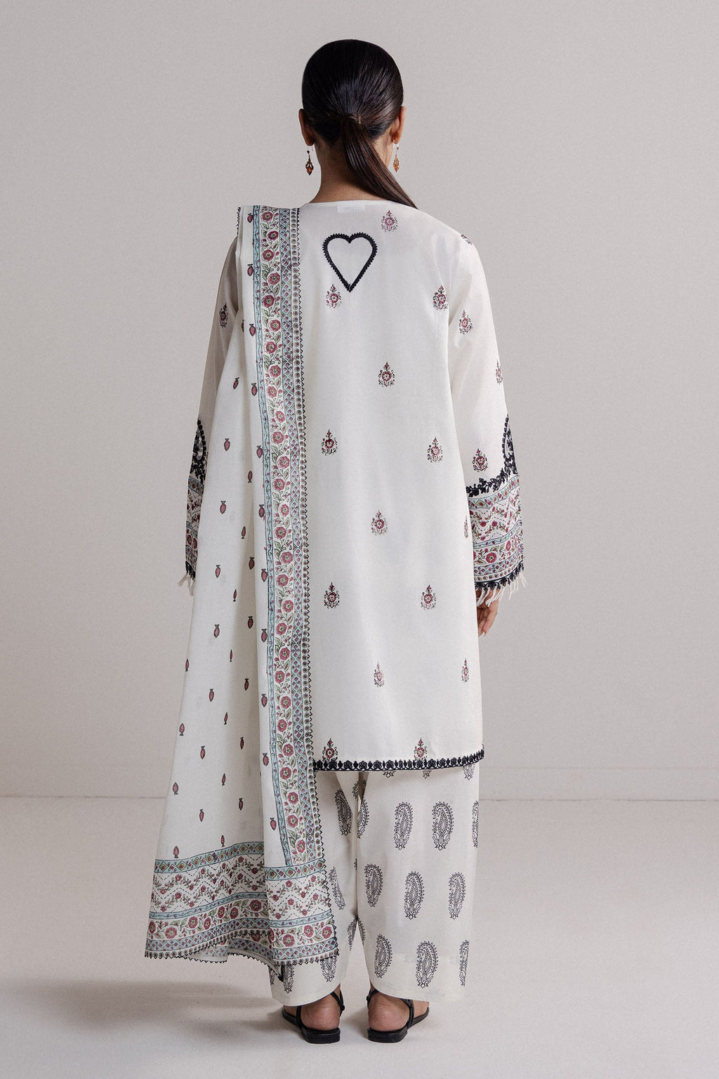 Zara Shahjahan | PRET EID II 2026 | SAFIRA