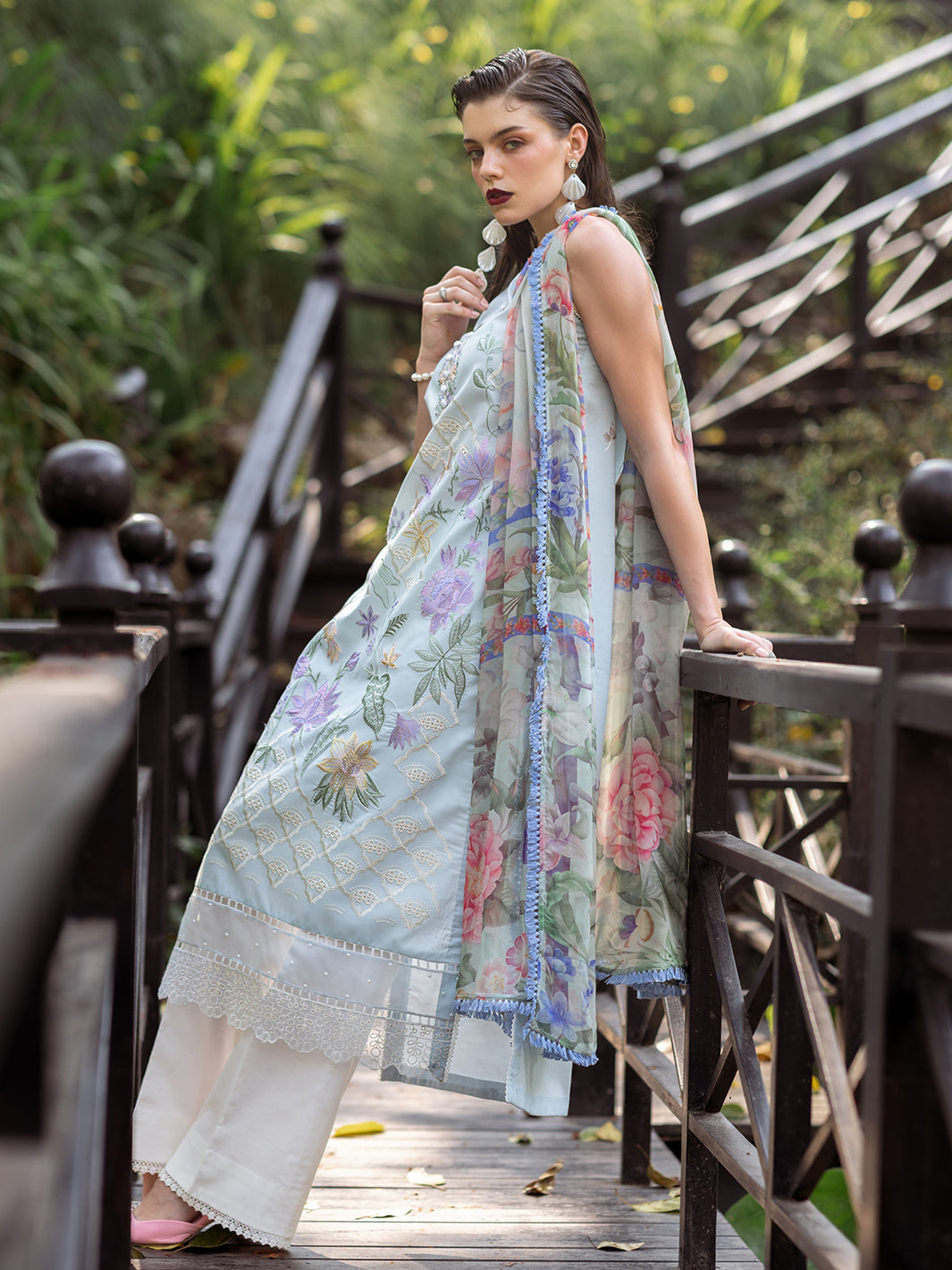Roheenaz | Dahlia Embroidered Lawn 24 | Daisy - Riwayat-e-Khas