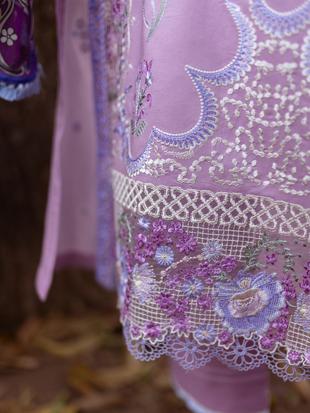Roheenaz | Dahlia Embroidered Lawn 24 | Hyacinth - Riwayat-e-Khas