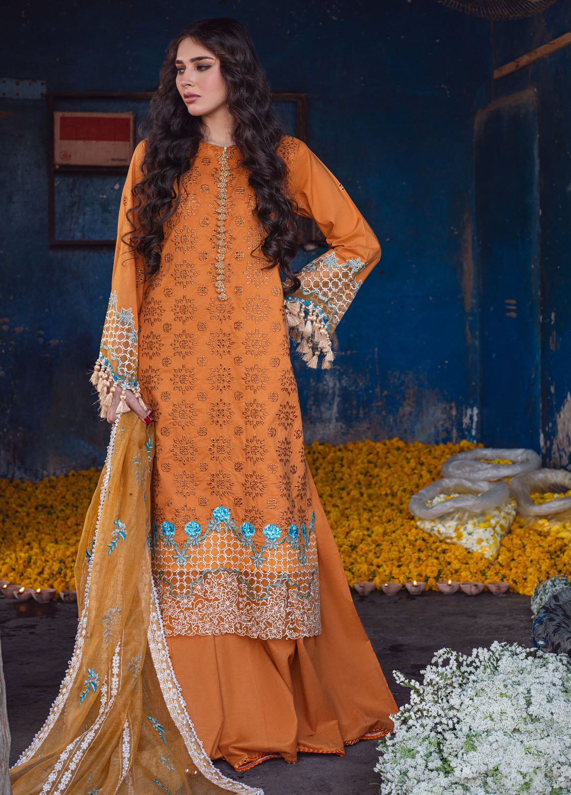 Sahane | Sahakari Chikankari Lawn Edit 24 | Mashal - Riwayat-e-Khas