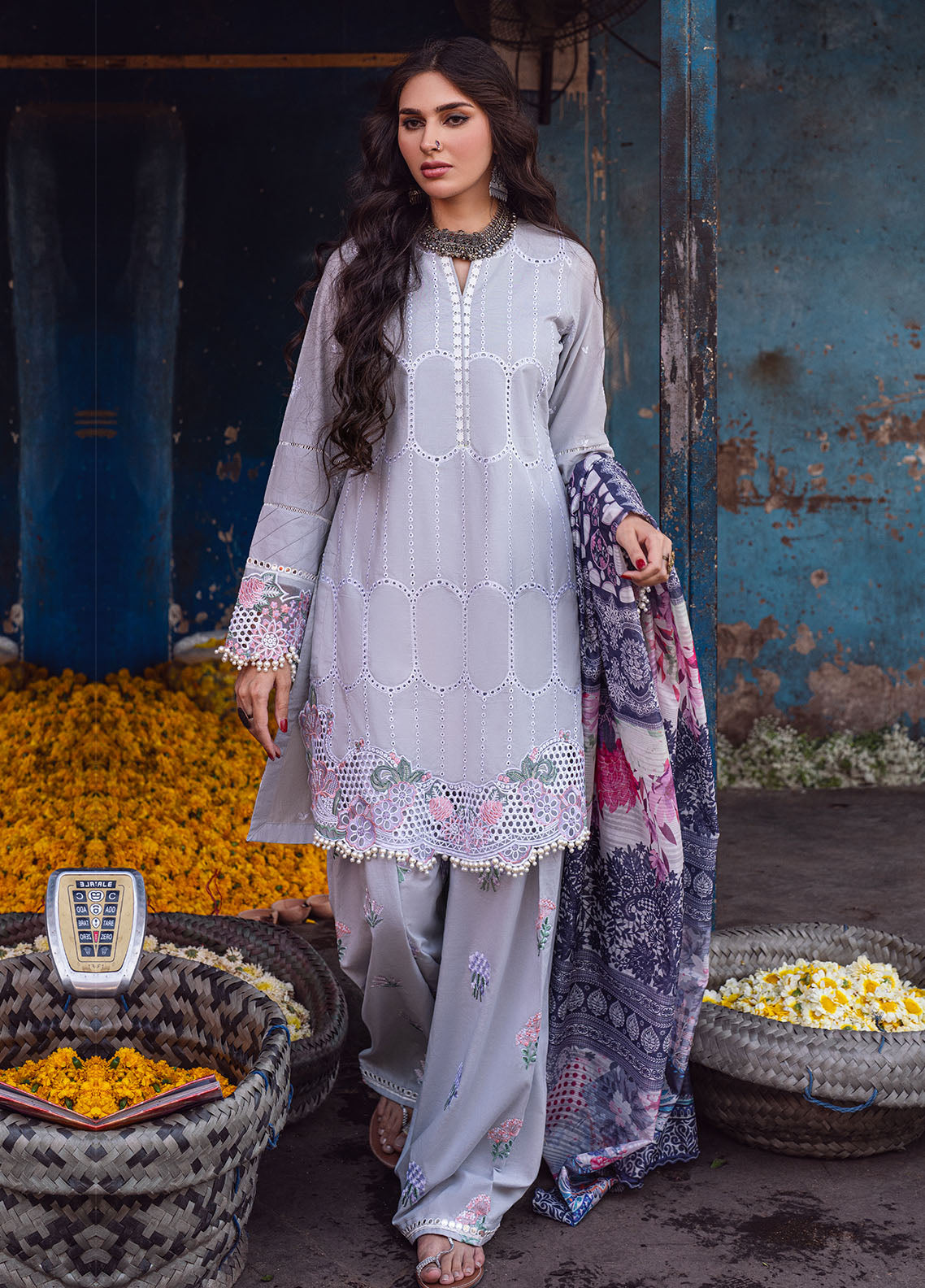 Sahane | Sahakari Chikankari Lawn Edit 24 | Dastaan - Riwayat-e-Khas