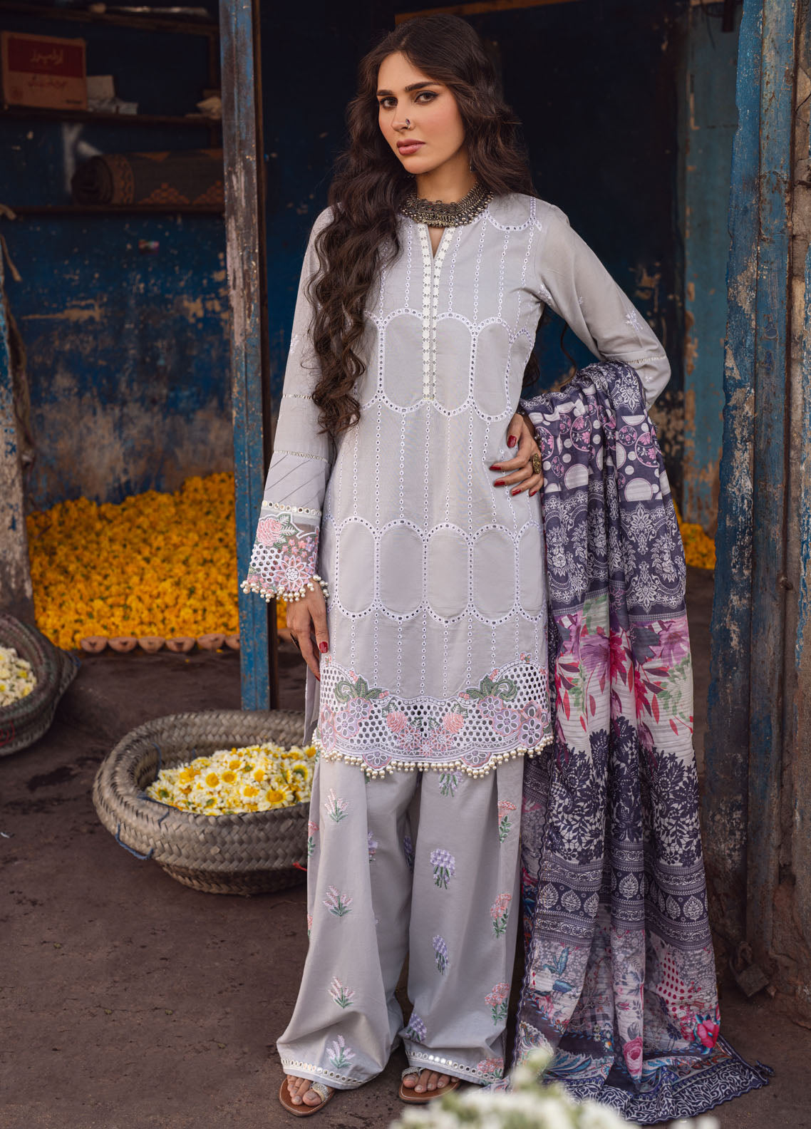 Sahane | Sahakari Chikankari Lawn Edit 24 | Dastaan - Riwayat-e-Khas