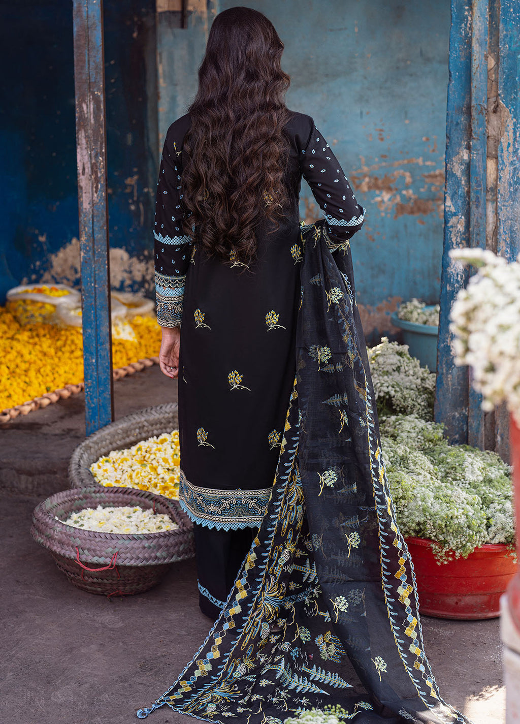 Sahane | Sahakari Chikankari Lawn Edit 24 | Kashish - Riwayat-e-Khas