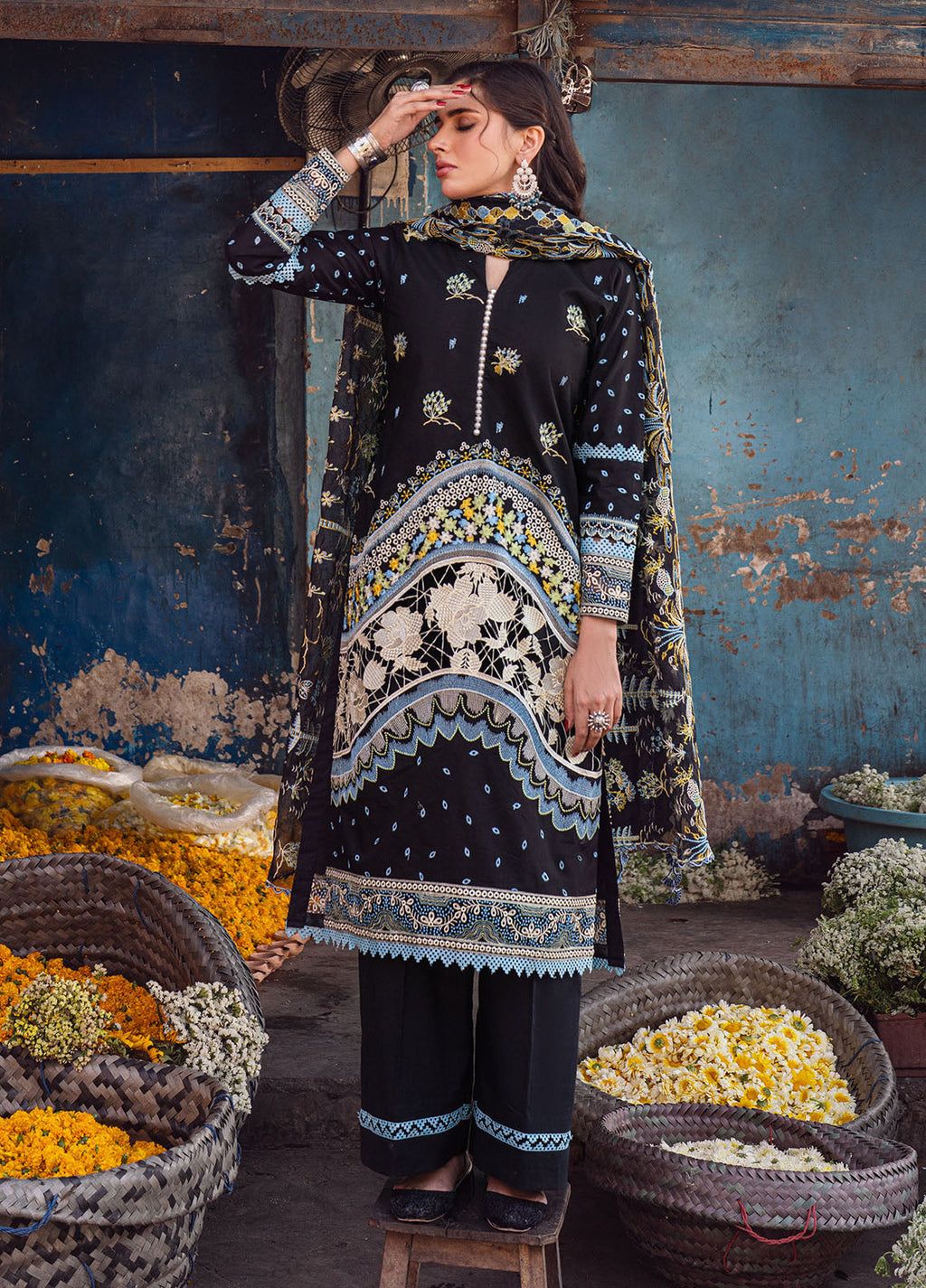 Sahane | Sahakari Chikankari Lawn Edit 24 | Kashish - Riwayat-e-Khas