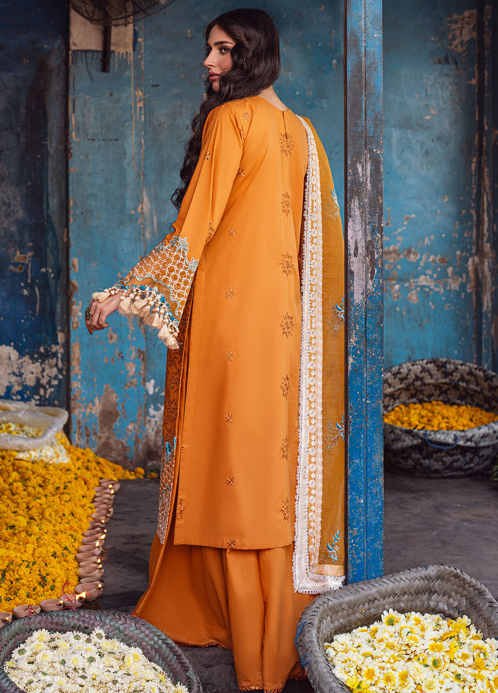 Sahane | Sahakari Chikankari Lawn Edit 24 | Mashal - Riwayat-e-Khas