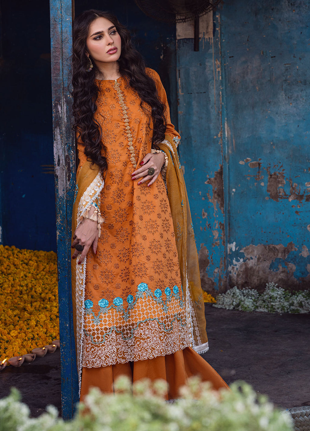 Sahane | Sahakari Chikankari Lawn Edit 24 | Mashal - Riwayat-e-Khas