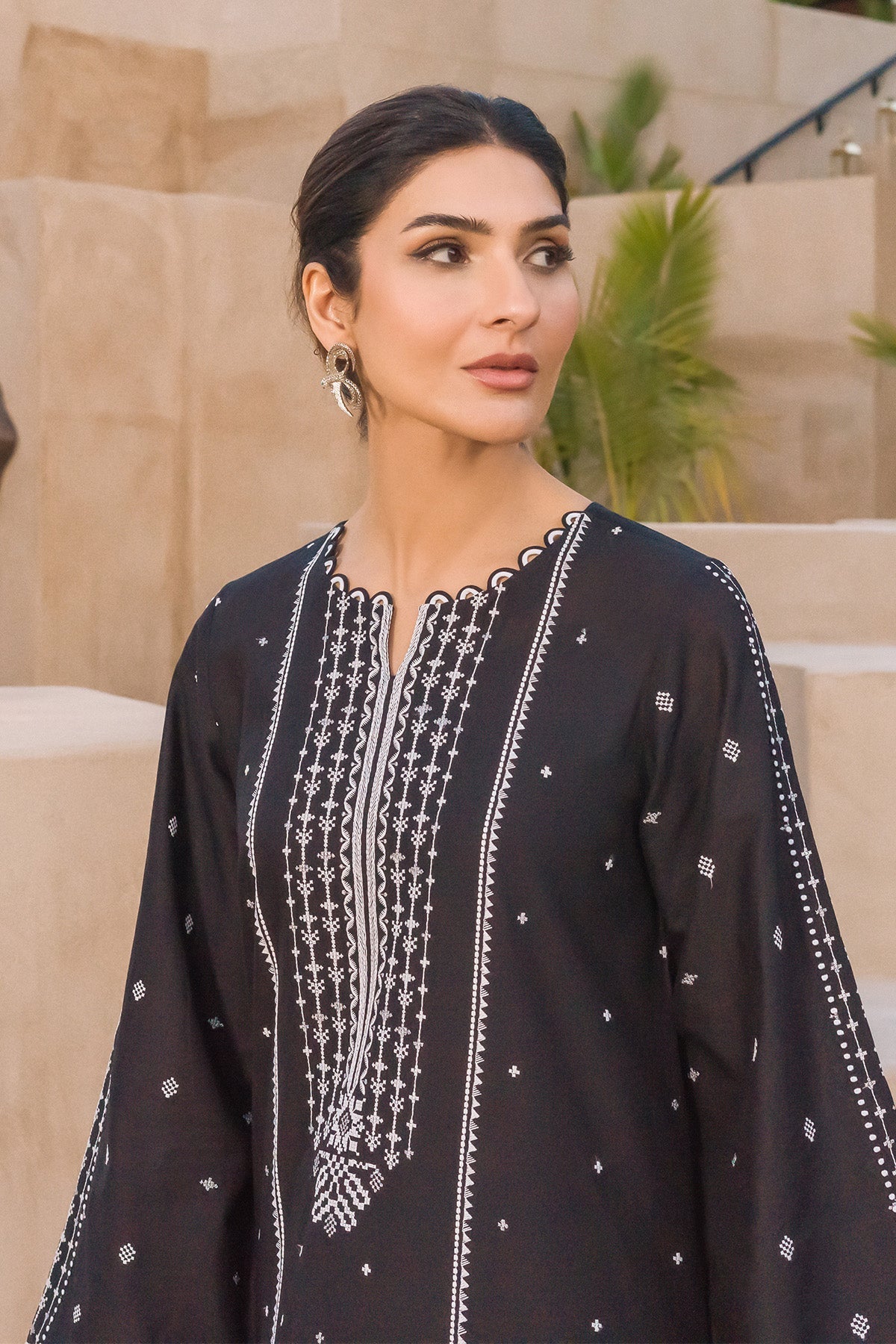 Sahar | Mirage Spring Luxury 24 | Chikankari 3 Piece - Riwayat-e-Khas