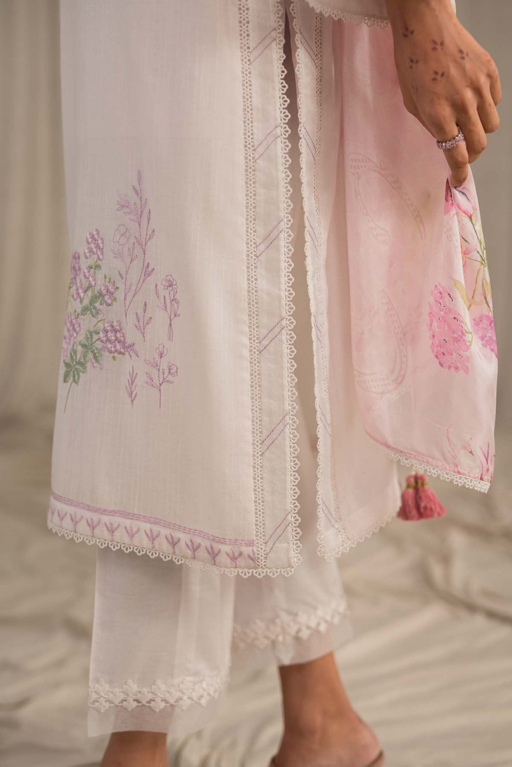 Sahar | Mirage Spring Luxury 24 | Slub Lawn 3 Piece (Embroidered) - Riwayat-e-Khas